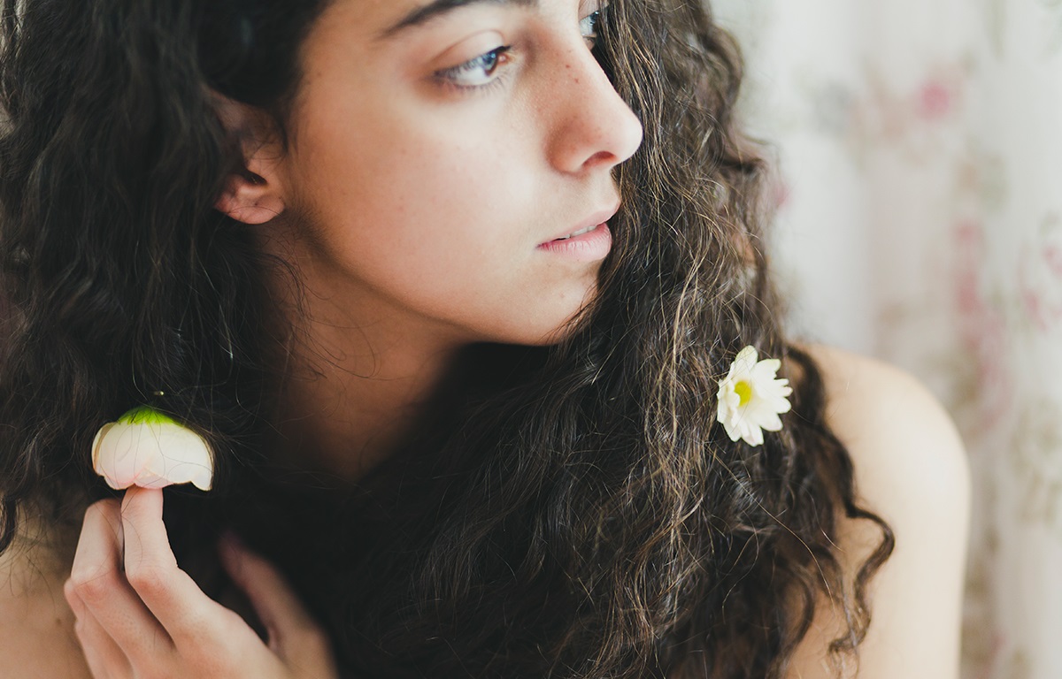 The benefits of Tulsi powder for skin and hair